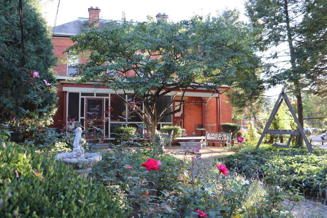 50 Lincoln Short North Bed & Breakfast Колумбус Екстер'єр фото